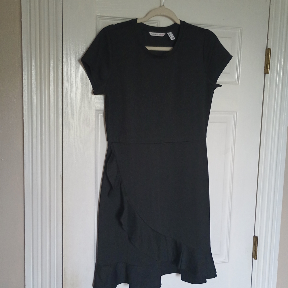 Isaac Mizrahi Black Ruffled Sheath Dress